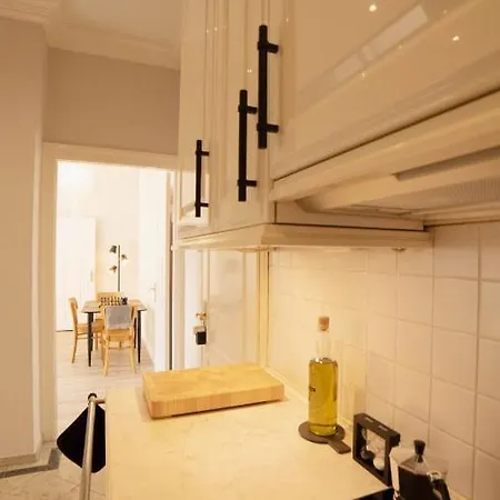 Beletage 50m Zum Strand & Grosse Terrasse Plus Parkplatz Appartement *