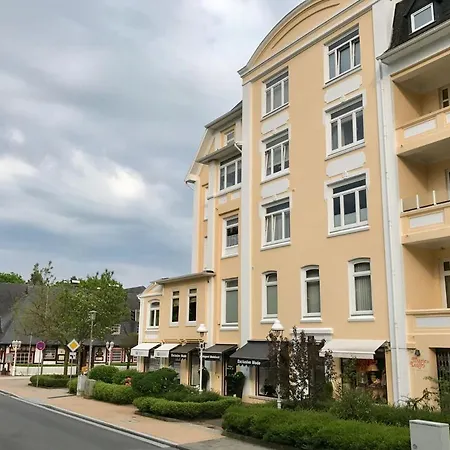 Appartement Beletage 50m Zum Strand & Grosse Terrasse Plus Parkplatz Timmendorfer Strand